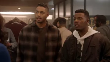 Theory Men’s Clyfford Ansedonia Check Overshirt porté par Jordan Baker (Michael Evans Behling) vu dans All American (S05E06)