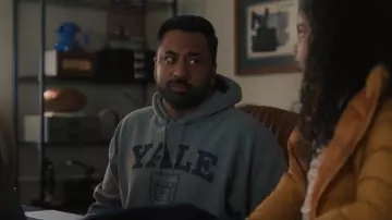 Yale University Hoodie in grey worn by Simon Choksi (Kal Penn) as seen in The Santa Clauses TV show (S01E02)