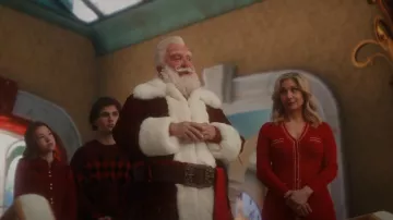 Sandro Esmeralda Robe portée par Carol Calvin (Elizabeth Mitchell) vue dans The Santa Clauses (S01E02)