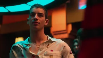 Bimba y Lola Impresión Gráfica Camisa de manga larga usada por Patrick Blanco (Manu Ríos Fernández) vista en Elite (S06E01)