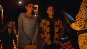 Chaqueta de trabajo Obey Sees All usada por Nico (Ander Puig) como se ve en Elite (S06E02)