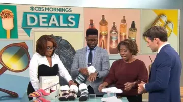 Robe Staud Hazel portée par Gayle King vue dans CBS Mornings le 22 novembre 2022