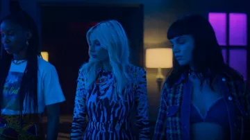 Desigual Zebra Slim Short Dress usado por Isadora Artinan (Valentina Zenere) como se ve en Elite (S06E03)