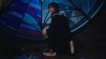 Naked Wolfe Slider Platform Sneaker usado por Wednesday Addams (Jenna Ortega) como se ve en Wednesday (S01E01)