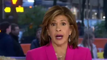 Jennifer Miller Daisy Drop Earrings worn by Hoda Kotb as seen in Today on November 23, 2022