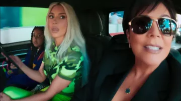 Balenciaga E Cagole XS Shoul­der Bag Met­al­lized In Sil­ver worn by Kim Kardashian as seen in The Kardashians (S02E10)