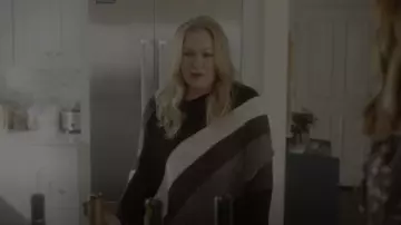 Ferand Knitted Poncho Top With Stripe Patterns And Fringed Sides worn by Jen Harding (Christina Applegate) as seen in Dead to Me (S03E07)