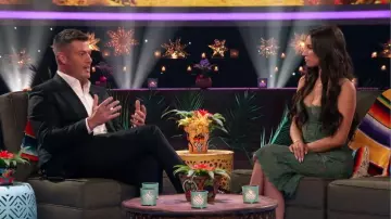 Maison de CB Joelle Latelle Robe Midi portée par Geneviève vue dans Bachelor in Paradise (S08E16)