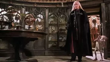 El traje usado por Lucius Malfoy (Jason Isaacs) en la película Harry Potter y la cámara secreta