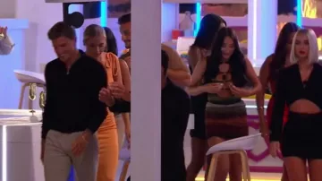 Pretty Little Thing Sleeveless Bodycon Dress porté par Coco Jones vu dans Love Island (S08E31)
