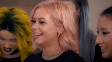 Etsy Gold Scissor Necklace worn by Eve Jenkins as seen in Glow Up: Britain's Next Make-Up Star (S02E02)