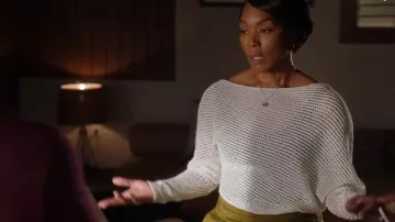 Reiss Lulu Open Knit Draped Top usado por Athena Grant (Angela Bassett) como se ve en 9-1-1 (S06E09)