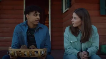 Mango Mint Green Denim Jacket worn by Katie Fleming-Morris as seen in Heartland (S16E08)