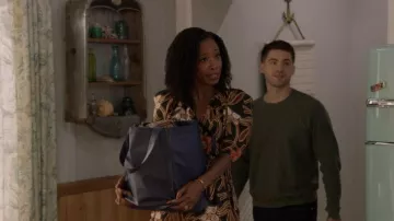 Minirobe en soie à volants Ulla Johnson Farah portée par Grace James (Karimah Westbrook) vue dans All American (S05E07)