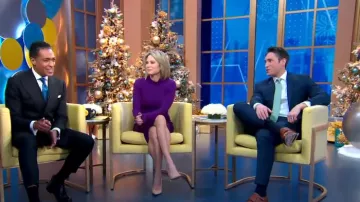 Alexia Admor Ribbed Knit Bodycon Dress worn by Amy Robach as seen in Good Morning America on November 28, 2022