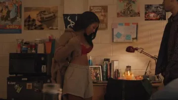 H&M Sweatshorts usados por Thea Mays (Camille Hyde) como se ve en All American: Homecoming (S02E07)