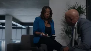 Zara Basic Blazer In Blue worn by Simone Clark (Niecy Nash) as seen in The Rookie: Feds (S01E09)