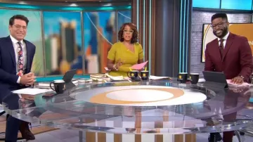 Robe Roland Mouret Mya en Chartreuse portée par Gayle King vue dans CBS Mornings le 28 novembre 2022