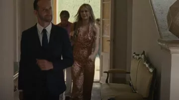 Sandro El­lande Flo­ral-Print Crepe Jump­suit worn by Willa Ferreyra (Justine Lupe) as seen in Succession (S03E08)