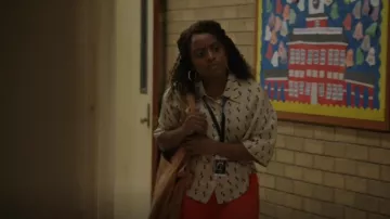 French Connection Pleated Skirt worn by Janine Teagues (Quinta Brunson) as seen in Abbott Elementary (S01E02)