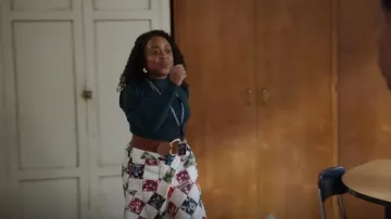 Anthropologie Car­leen Atch­work Mi­di Skirt worn by Janine Teagues (Quinta Brunson) as seen in Abbott Elementary (S01E03)