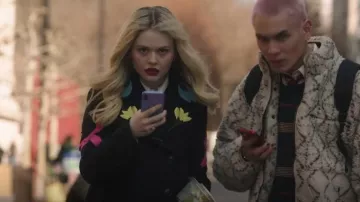 24s Valenti­no Pea­coat worn by Audrey Hope (Emily Alyn Lind) as seen in Gossip Girl (S02E01)