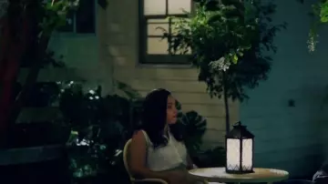 Ann Taylor Dot Sleeve­less Es­sen­tial Shirt worn by Darla (Bianca Lawson) as seen in Queen Sugar (S07E13)