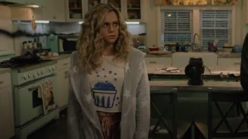 UGG Miranda Robe worn by Courtney Whitmore (Brec Bassinger) as seen in DC's Stargirl (S02E02)