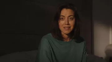 Camiseta American Vintage Sonoma usada por Harper Spiller (Aubrey Plaza) como se ve en The White Lotus (S02E06)