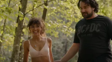 Fruit Of The Loom Soutien-gorge sans fil légèrement doublé pour femmes porté par Charlie (India de Beaufort) vu dans Firefly Lane (S02E02)