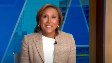 Polo Ralph Lauren Linen Herringbone Blazer worn by Robin Roberts as seen in Good Morning America on  December 6, 2022