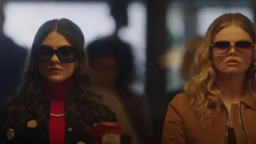 Celine Square Sunglasses in Black worn by Bianca Breer (Ella Rubin) as seen in Gossip Girl (S02E01)