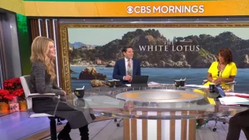 Dolce & Gabbana Vintage 03 SS Collection Knit Top porté par Meghann Fahy comme vu dans CBS Mornings le 7 décembre 2022