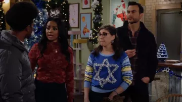 Tipsy Elves Tinsel Star of David Sweater worn by Kat (Mayim Bialik) as seen in Call Me Kat (S03E09)