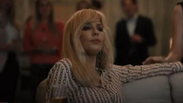 Product L'Agence Hol­ly Blouse in Quartz & Light worn by Beth Dutton (Kelly Reilly) as seen in Yellowstone (S05E01)