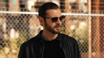 Gafas de sol Persol PO8649S usadas por Arman Morales (Adan Canto) como se ve en The Cleaning Lady (S02E12)