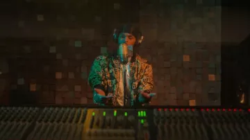 Versac Baroque Print Bomber Jack­et worn by Marquise Howard (Terayle Hill) as seen in Step Up (S03E08)