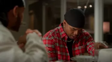 Burberry Stretch Poplin Check Lo­go Shirt worn by Sage Odom (Ne-Yo) as seen in Step Up (S03E08)