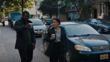 Adivina el abrigo militar para hombre usado por el agente especial Ray Cannon (Edwin Hodge) como se ve en FBI: Most Wanted (S04E08)