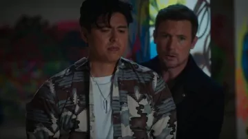 Volcom Shirt Lib­er­ate Long Sleeve Flan­nel worn by Brant as seen in Hudson & Rex (S05E08)