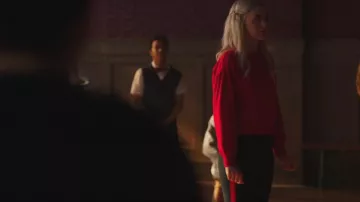 Rag & Bone Simon Pants con bolsillos con cremallera usados por Lizzie Saltzman (Jenny Boyd) como se ve en Legacies (S03E03)