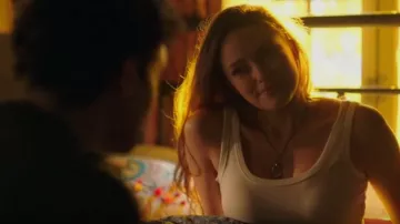 Vince Scoop Neck Tank usado por Hope Mikaelson (Danielle Rose Russell) como se ve en Legacies (S03E04)