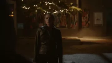 Barbour Somerset Veste portée par Hope Mikaelson (Danielle Rose Russell) comme on le voit dans Legacies (S04E06)