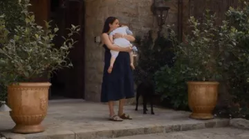 Birkenstock Arizona Leather Shearling usado por Meghan Markle como se ve en Harry & Meghan (S01E06)