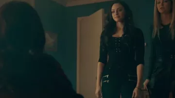 Paige Edgemont Jeans worn by Hope Mikaelson (Danielle Rose Russell) as seen in Legacies (S04E12)