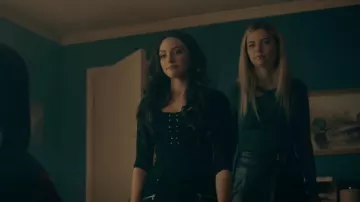 Intimely Better Together Body porté par Hope Mikaelson (Danielle Rose Russell) comme on le voit dans Legacies (S04E12)