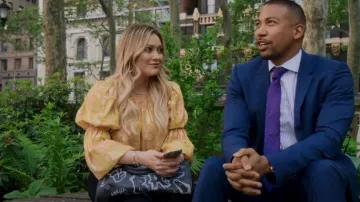 Chemisier Ulla Johnson Aster porté par Kelsey Peters (Hilary Duff) vu dans Younger (S06E12)