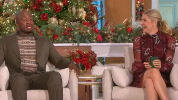 Robe Ted Baker Coriey portée par Amanda Kloots comme on le voit dans The Talk le 15 décembre 2022