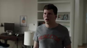 Princeton University T-shirt worn by Toby Fleishman (Jesse Eisenberg) as seen in Fleishman Is in Trouble (S01E06)