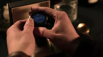 Garmin Smartwatch of Owen Hendricks (Noah Centineo) as seen in The Recruit TV show outfits (Season 1 Episode 7)